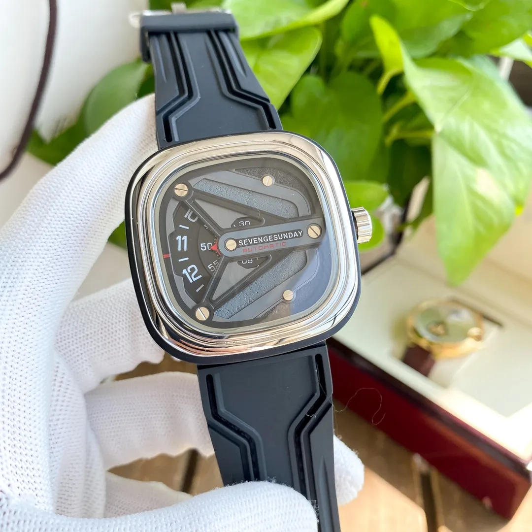 【High-end replica】💰4 types! Quartz watch 💰840; mechanical watch 💰1100! Brand: SEVEN FRIDAY🏅🏅 Type: Men's watch 🎉🎉 Case: Top version 316 stainless steel L Strap: Imported calfskin strap, Movement: Fully automatic imported mechanical movement/Imported quartz movement ⚙️ Mirror: Mineral scratch-resistant mirror glass Size: 47mm in diameter, 14mm thick 🍷Exquisite inheritance of real effects, quality assurance! ‼ ️The elegant style instantly enhances the charm of men and is a symbol of taste and noble life!